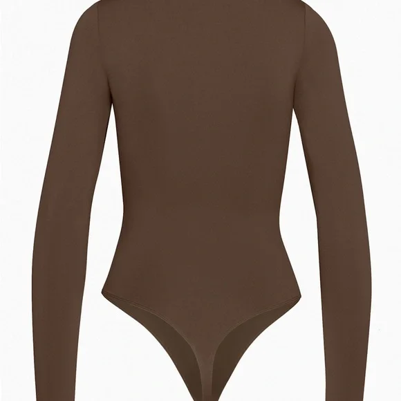*BRAND NEW* Aritzia Babaton Contour Crew Longsleeve Bodysuit - Picture 9 of 10